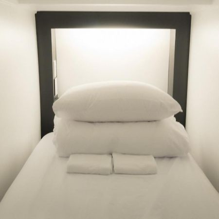 Canvas Black Guesthouse ปูซาน ภายนอก รูปภาพ