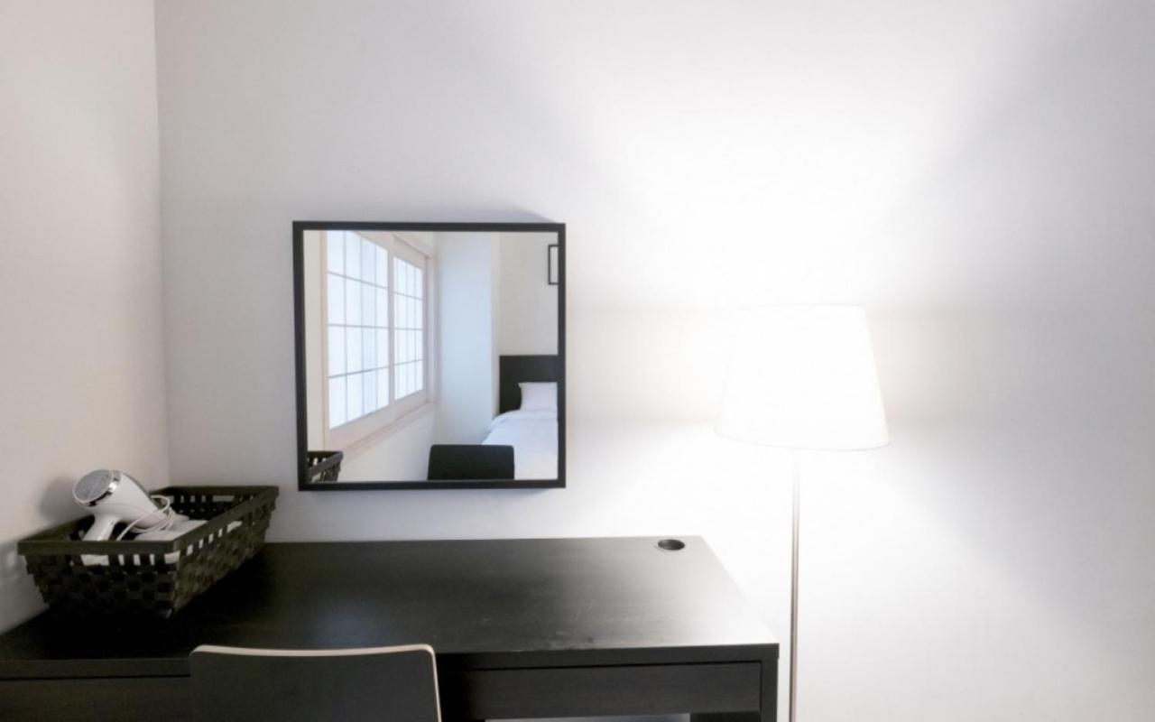 Canvas Black Guesthouse ปูซาน ภายนอก รูปภาพ